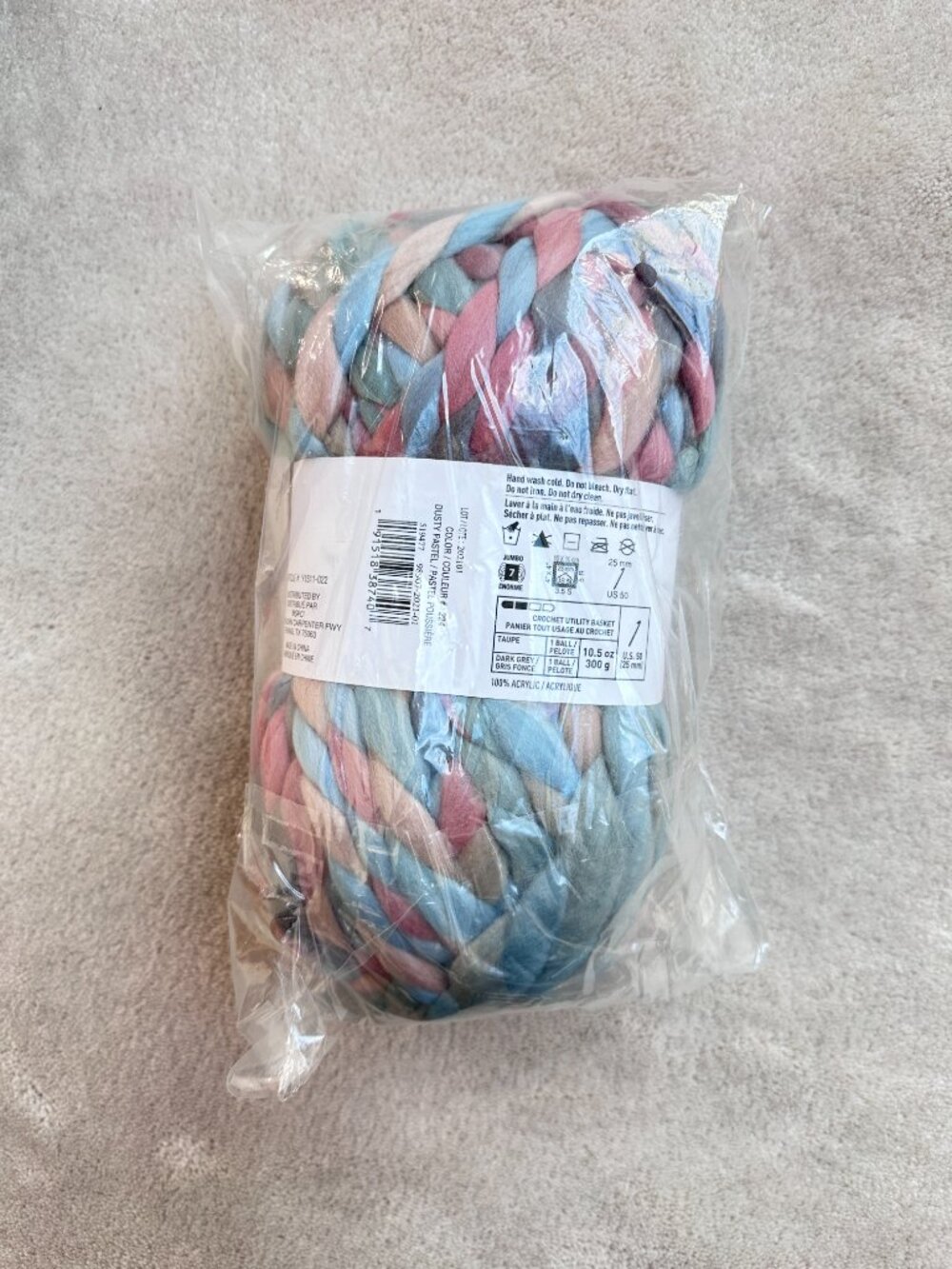 Loops & Threads Chunky Grande Yarn - Picture 2 of 5